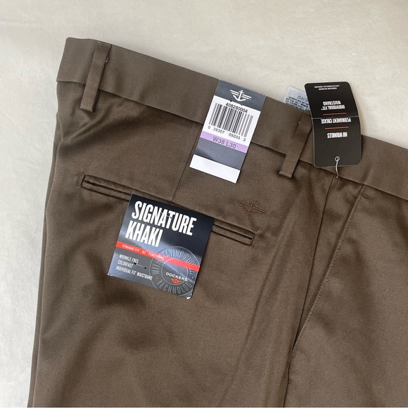 Dockers Men's D2 Signature Khaki Straight Fit Pants Flat Front Khaki Brown 38/30 - Picture 4 of 14